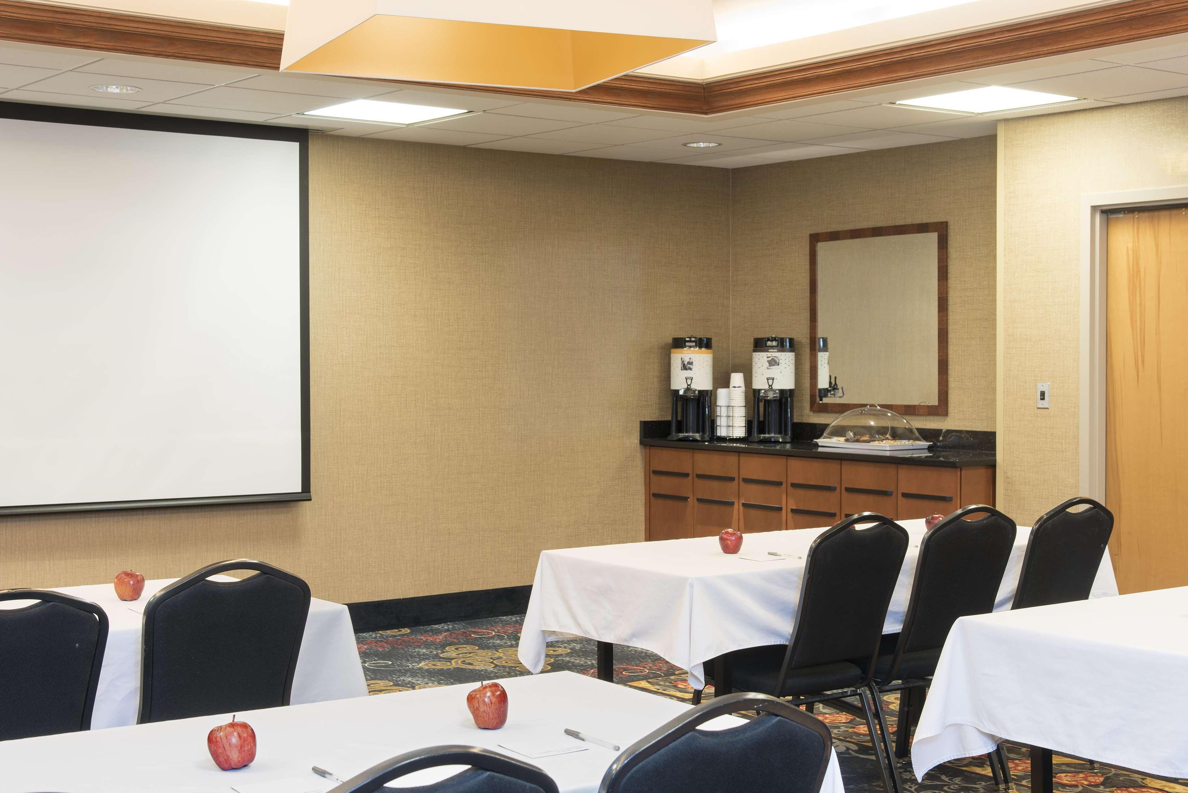 Hampton Inn Columbus/Taylorsville Edinburgh Esterno foto